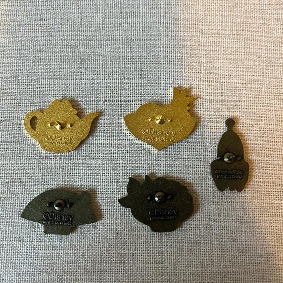 Loungefly Disney Icons Blind Box Pins - Picture 2 of 3